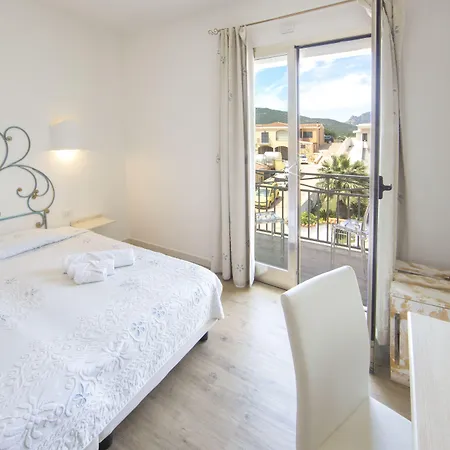 & Отель Ольбия