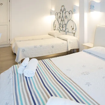 Hotel & 4*